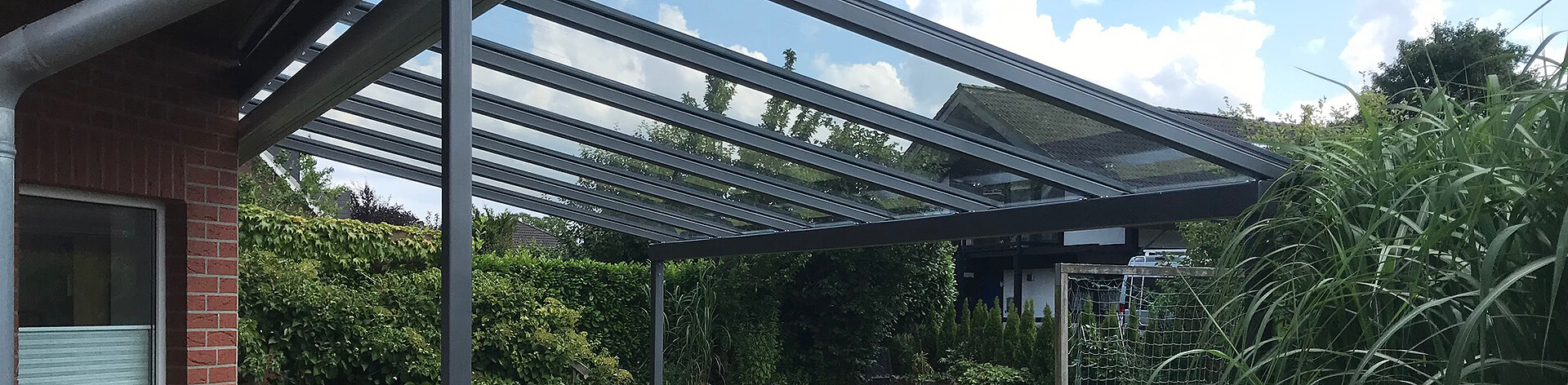 Ganzglasanlagen nach Maß vom Glasbau-Experten aus Hamburg